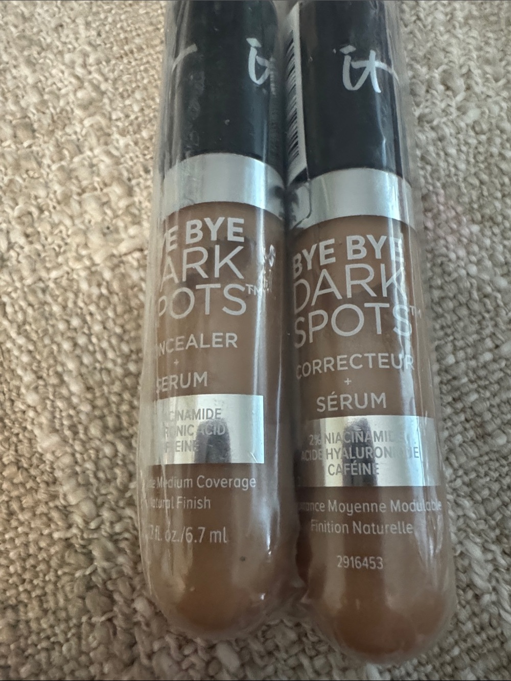 it cosmetics Bye Bye Dark Spots Concealer + Serum — Medium Brown Duo